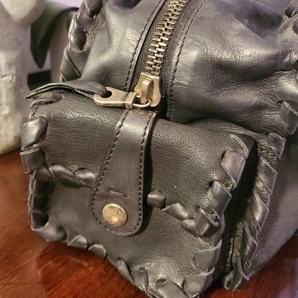 Chloe handbag.  Great condition.  Black - Picture 2 of 8